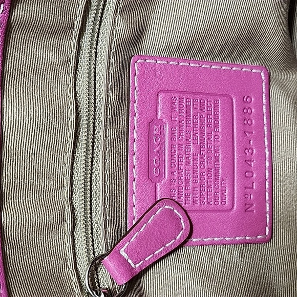 Coach Y2K Soho Hampton Pastel Stripe Leather Trim Flap Shoulder Bag Barbiecore - Picture 16 of 16